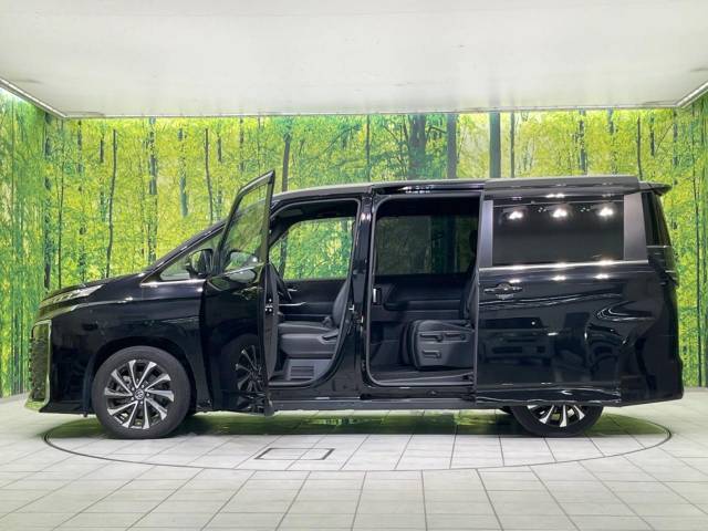 トヨタ ヴォクシー ハイブリッドＳ－Ｚ 3.4万Km 402.9万円(三重県)[765]の中古車詳細