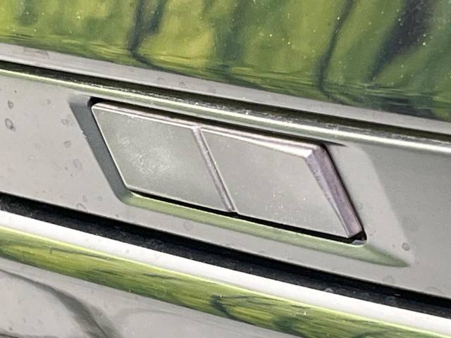 トヨタ ヴォクシー ハイブリッドＳ－Ｚ 3.4万Km 402.9万円(三重県)[765]の中古車詳細