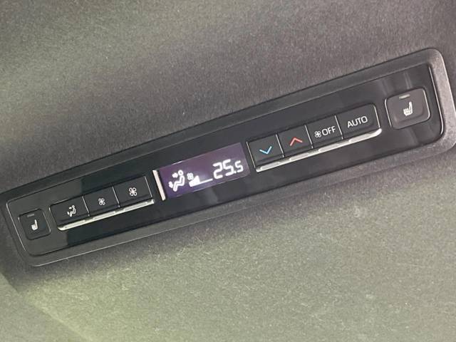 トヨタ ヴォクシー ハイブリッドＳ－Ｚ 3.4万Km 402.9万円(三重県)[765]の中古車詳細