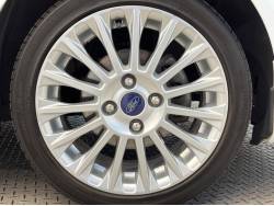 フィエスタ １．０エコブーストの中古車画像