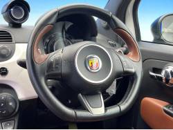 アバルト５９５Ｃ ツーリズモの中古車画像