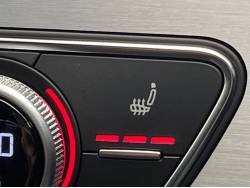 Ａ４ ４０ＴＦＳＩ マイスターシュトュック Ｓラインパッケージの中古車画像