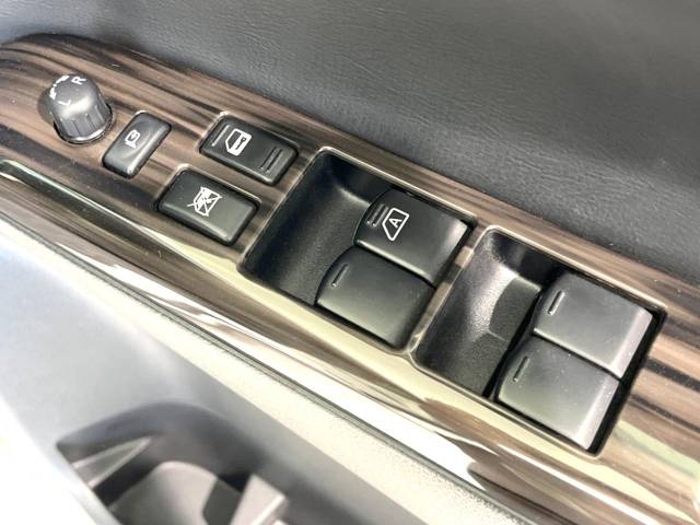 日産 エルグランド ２５０ハイウェイスターＳ アーバンクロム 4.8万Km 279.9万円(愛知県)[698]の中古車詳細