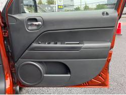 ジープ・パトリオット スポーツの中古車画像