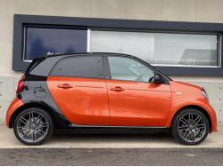 スマートフォーフォー ＢＲＡＢＵＳ スポーツの中古車画像