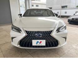 ＥＳ ＥＳ３００ｈの中古車画像