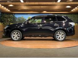 アウトランダーＰＨＥＶ Ｇナビパッケージの中古車画像