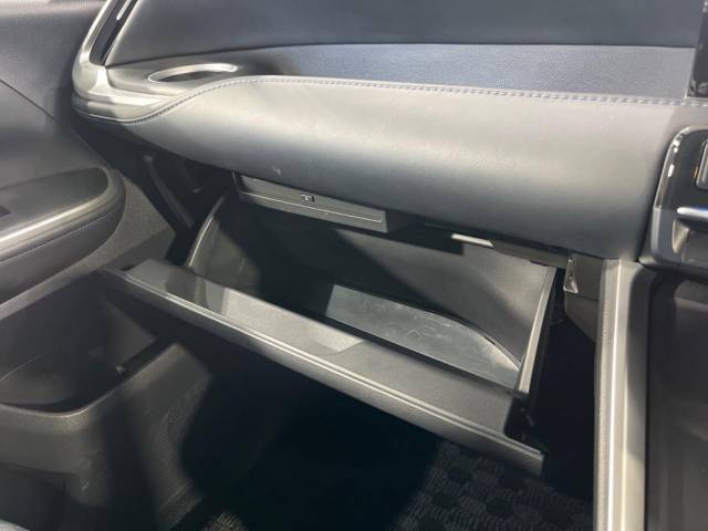 トヨタ ヴォクシー Ｓ－Ｚ 1万Km 394.9万円(神奈川県)[337]の中古車詳細