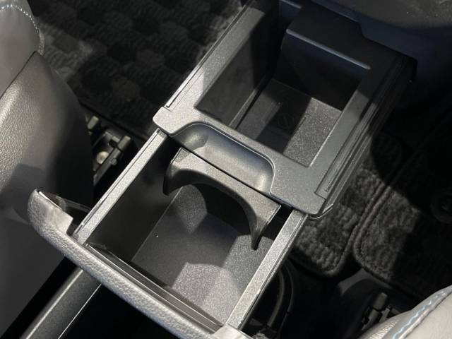 トヨタ ヴォクシー Ｓ－Ｚ 1万Km 394.9万円(神奈川県)[337]の中古車詳細