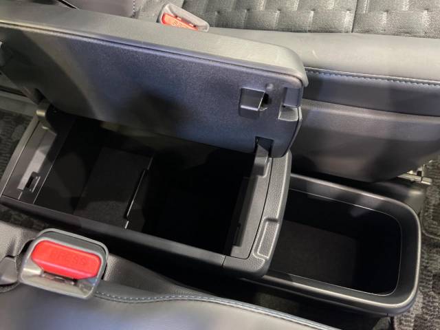 トヨタ ヴォクシー Ｓ－Ｚ 1万Km 394.9万円(神奈川県)[337]の中古車詳細