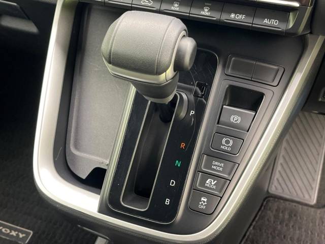 トヨタ ヴォクシー ハイブリッドＳ－Ｚ 3万Km 416.9万円(愛媛県)[198]の中古車詳細