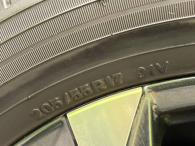 トヨタ ヴォクシー ハイブリッドＳ－Ｚ 3万Km 416.9万円(愛媛県)[198]の中古車詳細