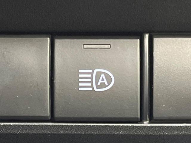 トヨタ ヴォクシー ハイブリッドＳ－Ｚ 3万Km 416.9万円(愛媛県)[198]の中古車詳細