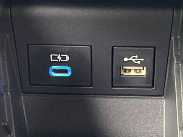 トヨタ ヴォクシー ハイブリッドＳ－Ｚ 3万Km 416.9万円(愛媛県)[198]の中古車詳細