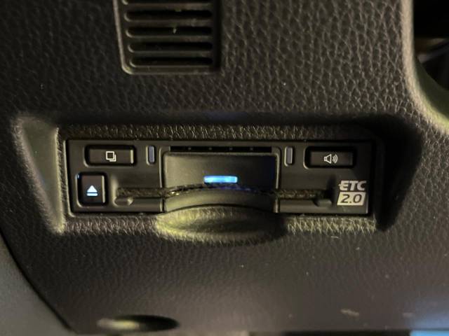 トヨタ ヴォクシー ハイブリッドＳ－Ｚ 3万Km 416.9万円(愛媛県)[198]の中古車詳細