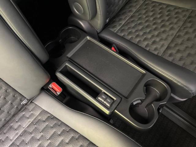 トヨタ ヴォクシー ハイブリッドＳ－Ｚ 3万Km 416.9万円(愛媛県)[198]の中古車詳細