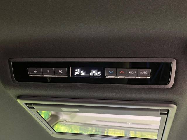 トヨタ ヴォクシー ハイブリッドＳ－Ｚ 3万Km 416.9万円(愛媛県)[198]の中古車詳細