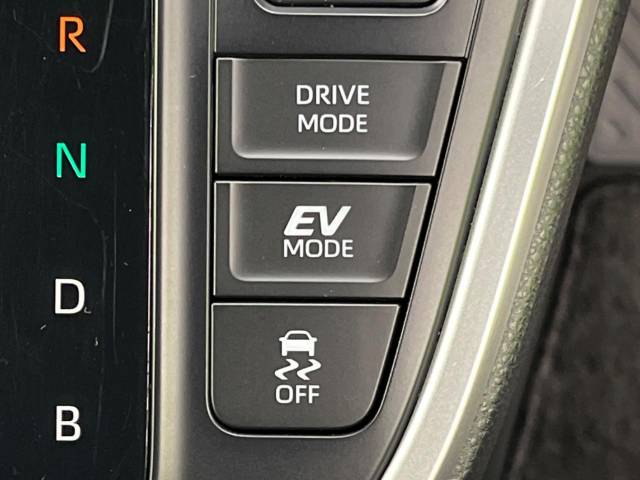 トヨタ ヴォクシー ハイブリッドＳ－Ｚ 3万Km 416.9万円(愛媛県)[198]の中古車詳細