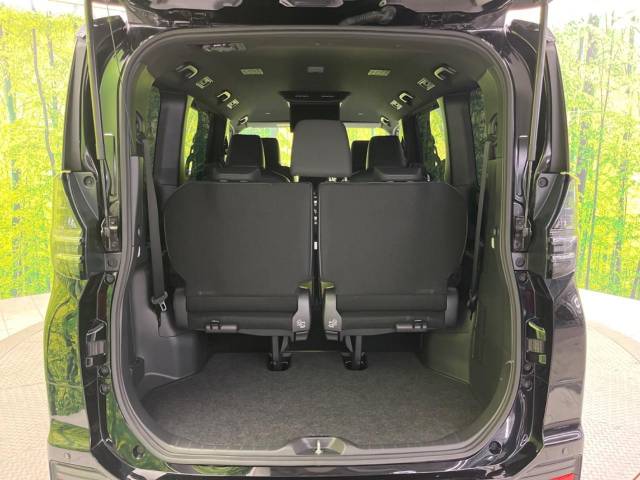 トヨタ ヴォクシー ハイブリッドＳ－Ｚ 3万Km 416.9万円(愛媛県)[198]の中古車詳細