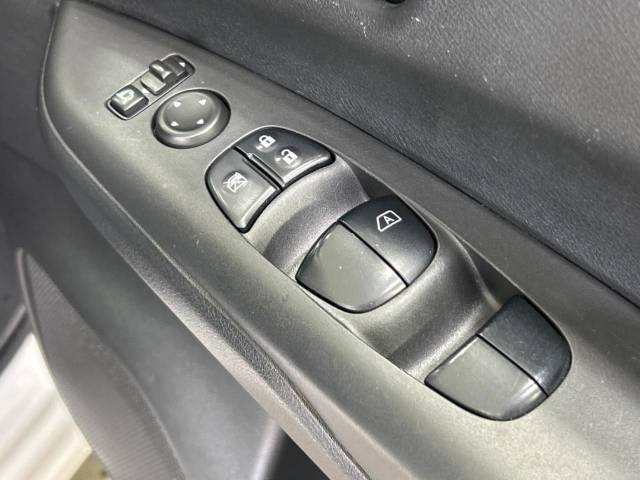 日産 セレナ ハイウェイスターＶ 3.8万Km 233.9万円(香川県)[433]の中古車詳細