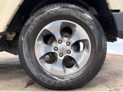 ジープ・ラングラー サハラの中古車画像