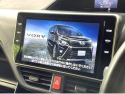 ヴォクシー ハイブリッドＶの中古車画像