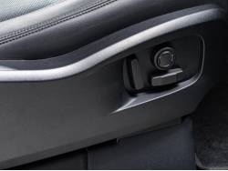 ディフェンダー ９０ＳＥ Ｐ３００ コイルサスペンション装着車の中古車画像