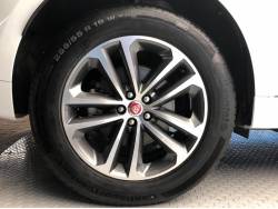 Ｆペイス Ｒ－スポーツの中古車画像