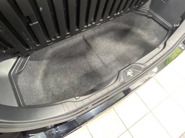 トヨタ ヴォクシー ハイブリッドＳ－Ｚ 1.2万Km 427.9万円(和歌山県)[491]の中古車詳細