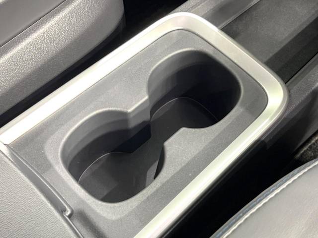 トヨタ ヴォクシー ハイブリッドＳ－Ｚ 1.2万Km 427.9万円(和歌山県)[491]の中古車詳細