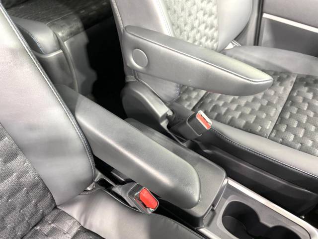 トヨタ ヴォクシー ハイブリッドＳ－Ｚ 1.2万Km 427.9万円(和歌山県)[491]の中古車詳細