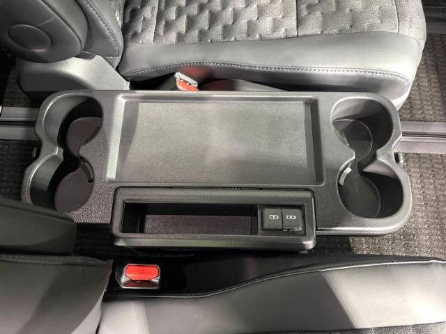 トヨタ ヴォクシー ハイブリッドＳ－Ｚ 1.2万Km 427.9万円(和歌山県)[491]の中古車詳細