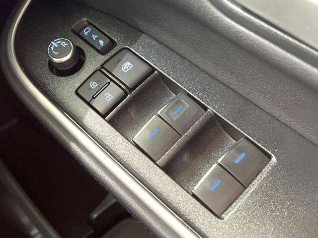 トヨタ ヴォクシー ハイブリッドＳ－Ｚ 1.2万Km 427.9万円(和歌山県)[491]の中古車詳細