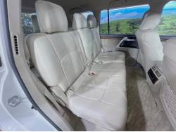 ランドクルーザー ＡＸの中古車画像