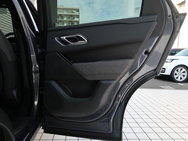 ランドローバー レンジローバーヴェラール ダイナミック ＨＳＥ Ｐ４００ｅ コイルサスペンション装着車 575Km 889.9万円(神奈川県)[259]の中古車詳細