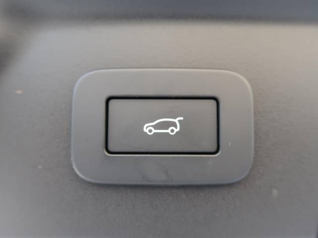 ランドローバー レンジローバーヴェラール ダイナミック ＨＳＥ Ｐ４００ｅ コイルサスペンション装着車 575Km 889.9万円(神奈川県)[259]の中古車詳細