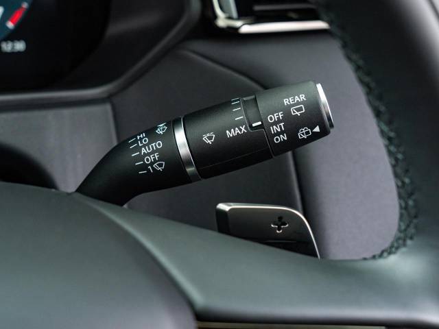 ランドローバー レンジローバーヴェラール ダイナミック ＨＳＥ Ｐ４００ｅ コイルサスペンション装着車 0.3万Km 869.9万円(愛知県)[188]の中古車詳細