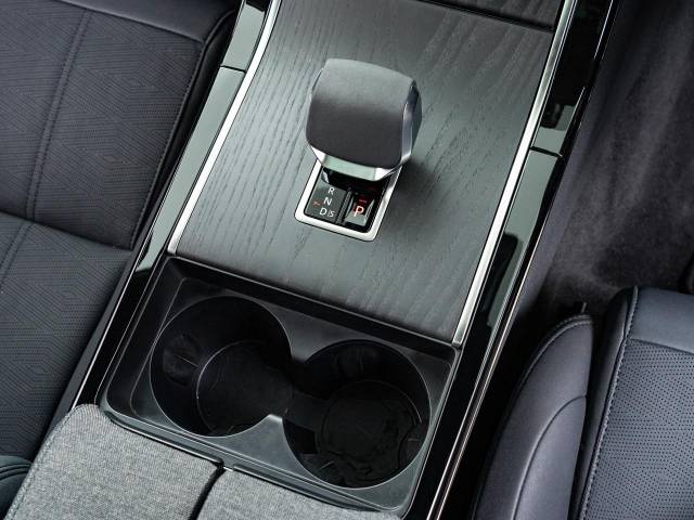 ランドローバー レンジローバーヴェラール ダイナミック ＨＳＥ Ｐ４００ｅ コイルサスペンション装着車 0.3万Km 869.9万円(愛知県)[188]の中古車詳細