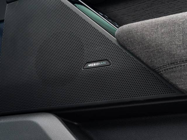 ランドローバー レンジローバーヴェラール ダイナミック ＨＳＥ Ｐ４００ｅ コイルサスペンション装着車 0.3万Km 869.9万円(愛知県)[188]の中古車詳細