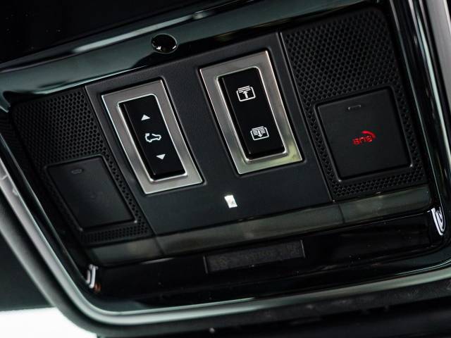 ランドローバー レンジローバーヴェラール ダイナミック ＨＳＥ Ｐ４００ｅ コイルサスペンション装着車 0.3万Km 869.9万円(愛知県)[188]の中古車詳細