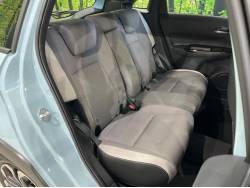 フィット クロスターの中古車画像