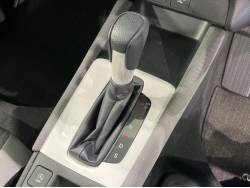 フィット クロスターの中古車画像