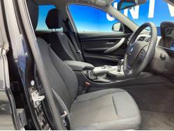 ３シリーズ ３２０ｉ ｘＤｒｉｖｅの中古車画像