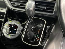 ヴォクシー ＺＳの中古車画像