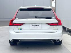 Ｖ９０ Ｄ４ インスクリプションの中古車画像