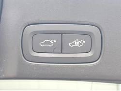 Ｖ９０ Ｄ４ インスクリプションの中古車画像