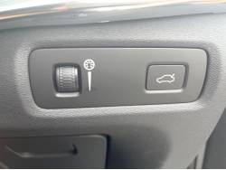 Ｖ９０ Ｄ４ インスクリプションの中古車画像