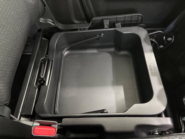 スズキ スペーシアギア ハイブリッドＸＺ ターボ 1.4万Km 165.9万円(群馬県)[017]の中古車詳細