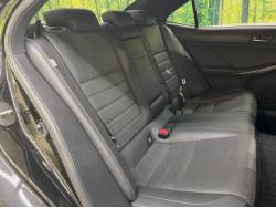 ＩＳ ＩＳ３００ Ｆスポーツの中古車画像