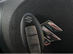 ランディ ２．０Ｓの中古車画像